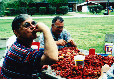 Bill eating with cajuns.