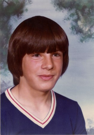 Grade 9 School Portrait 1975-1976