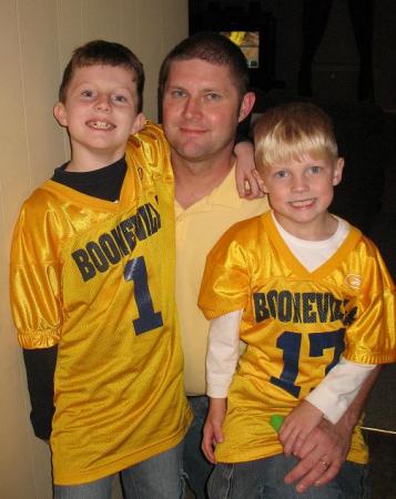 Robert and the boys-Booneville Homecoming 2009