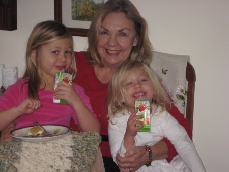 "Nonna' and granddaughters