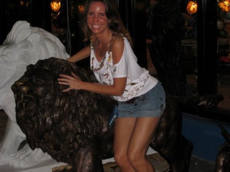 Me with Lion statue at Hard Rock 7/3/09