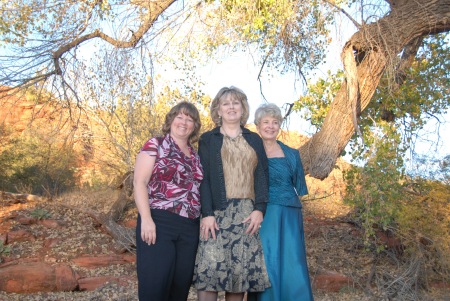 Kennie, Jan and Tira in Sedona, AZ