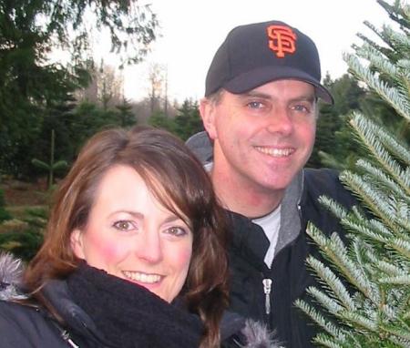 ken and shari christmas tree 2008
