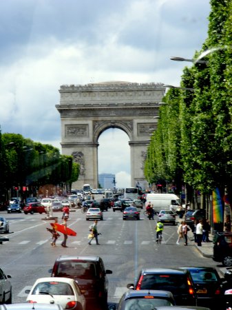 A SURFER IN PARIS