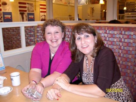 Karen Capps Garland&DianeWhitaker West at IHOP