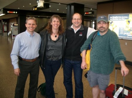 Mini Reunion... Seattle Airport - March 09