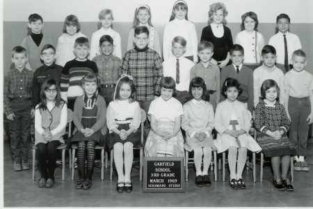 Garfield School Class Picture 3rd Grade 1969