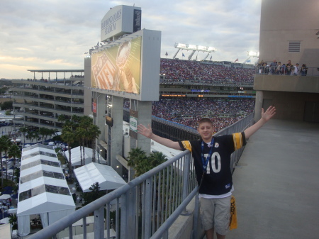 Scotty at the Superbowl