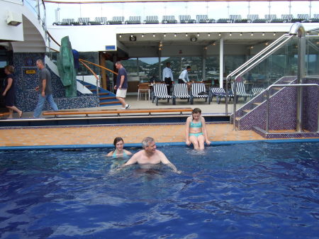 Crystal, Rick and Killie in the main pool