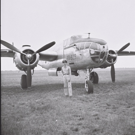 Vern with B25