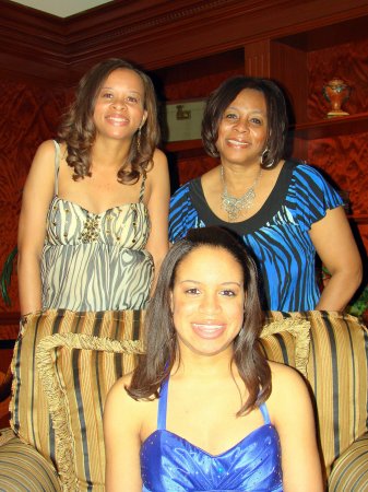 Gloria and Daughters