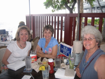 Sandy, Carolyn, Laura-Jean,Friends in Kona