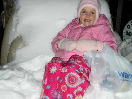 KASSIE ROSE IN SNOW COVERD CHAIR 1-1-09