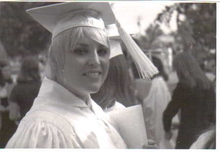 Lana Graduating Junior College 1971