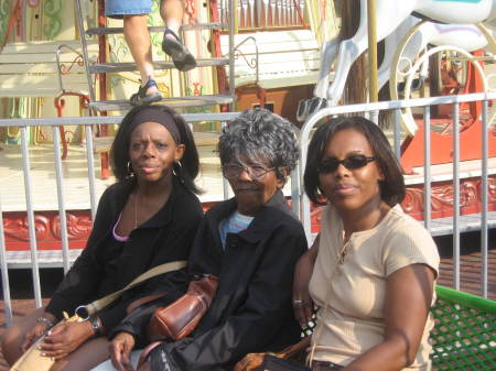 Mom, grandma and me in Ocean City July 2008