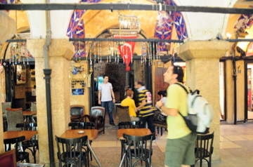 Me lost in the Grand Bazaar in Istanbul 09/08