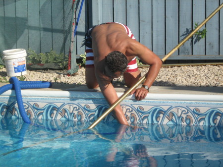 Cleaning the pool 2008