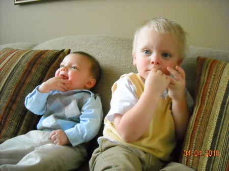 Mason & Kaden - Easter day