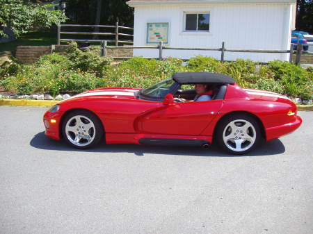 Guy in his Viper