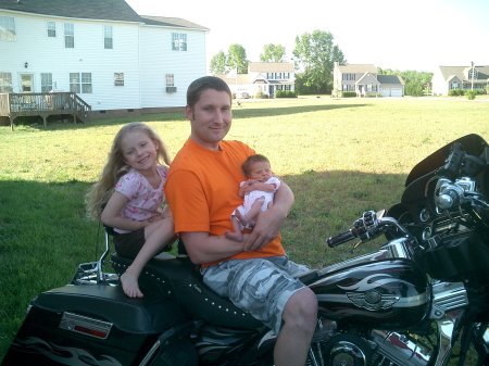 Kevin & granddaughters