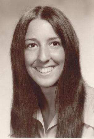 1973_Sue Senior Photo