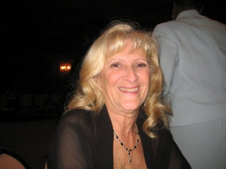 Linda Instasia-Murray (68)
