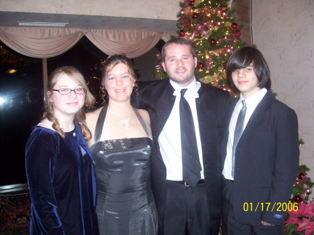 Son Tim, Angela,Chloe&Cody