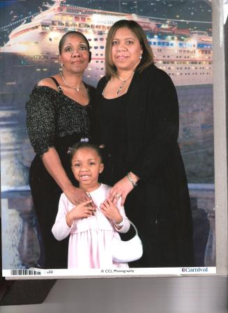 Vera with daughter and grand-daughter