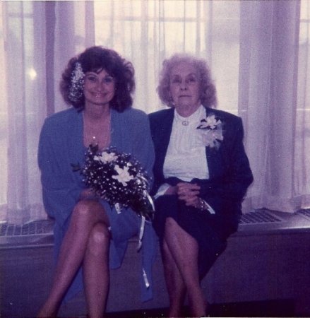 Sue Anne and mother, Edith Nicholson