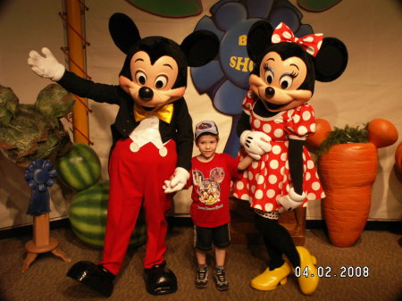 Mickey,Justin and Minnie