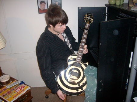devon and his guitar...