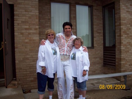 Fred Wolfe - Elvis Tribute Artist