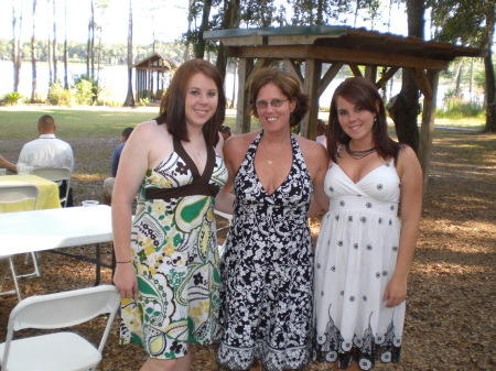 sue, dana and shelley/summer 08