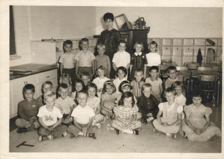 Photo #2 Miss Parmenter's class 1963-64