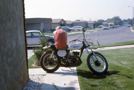 '75 at parents Sunnymead house.