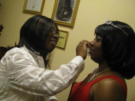 Arlene and Darlene Before The Wedding Starts