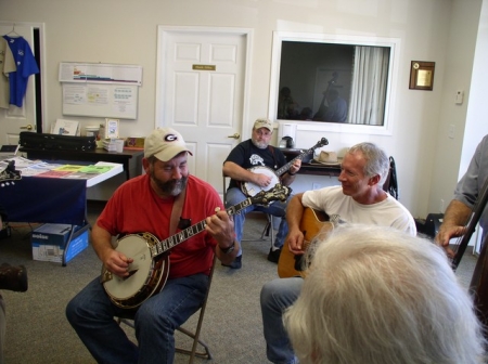 Picking the Banjo