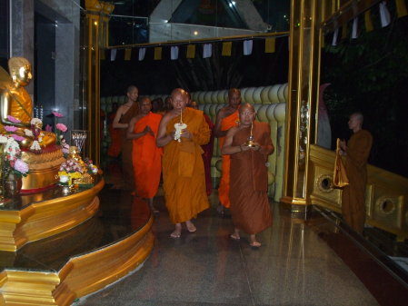 Buddha relic ceremony
