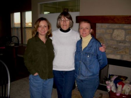 Me with Mom and Cindy