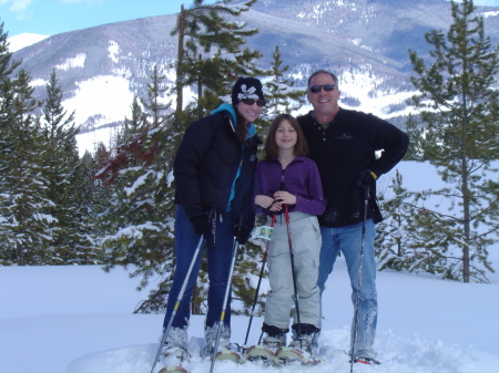 Snowshoeing with Courtney and Quin