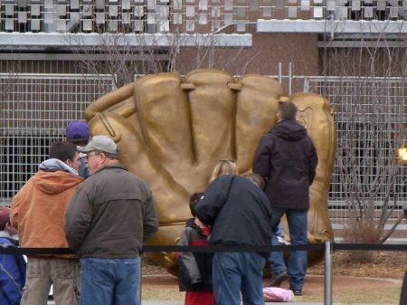 The big Glove