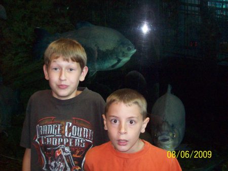 Nathan and nephew at Ripley's Aquarium