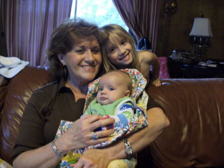 Linda and her granddaughters