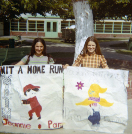 Cheerleading poster contest