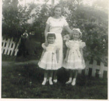 Holly, Mom and sister Linda