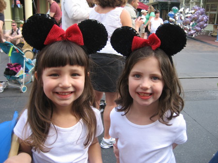 Breanna and Cady at Disneyworld