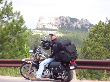 ...me with Mt. Rushmore in background...
