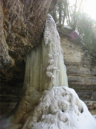 Munising Falls - frozen