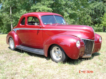 1940 Ford Sedan Delux