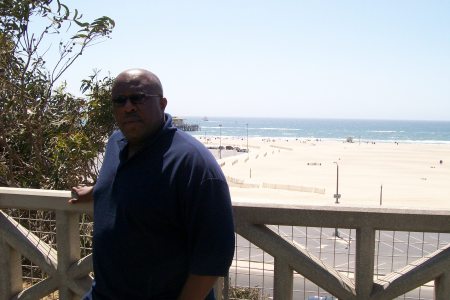 me still chillin in cali by the ocean